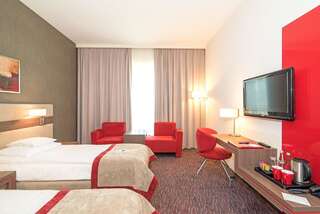 Отель Hotel Szafran Челядзь Двухместный номер бизнес-класса с 1 кроватью или 2 отдельными кроватями-2