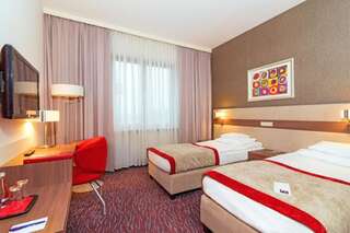 Отель Hotel Szafran Челядзь Стандартный двухместный номер с 1 кроватью или 2 отдельными кроватями-4